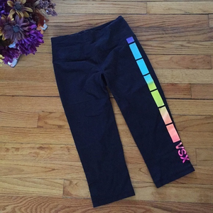Victoria Secret VSX Crop Pants Size XS‎